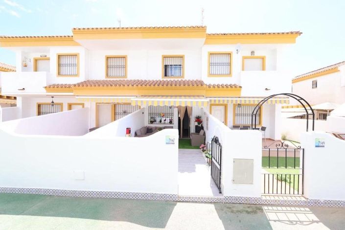 Image No.1-2 Bed Townhouse for sale
