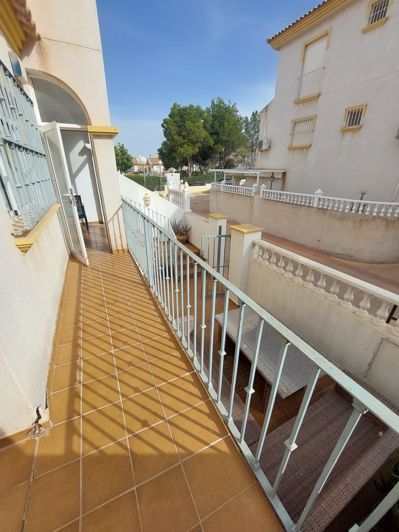 Image No.11-3 Bed House for sale