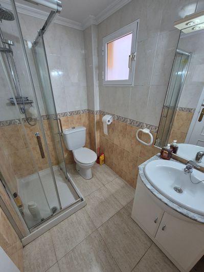 Image No.15-3 Bed House for sale