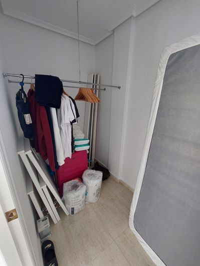 Image No.17-3 Bed House for sale