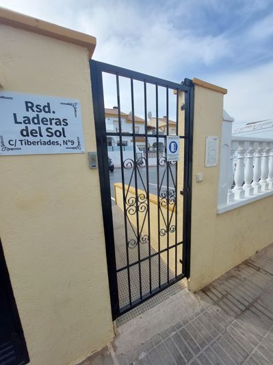 Image No.24-3 Bed House for sale