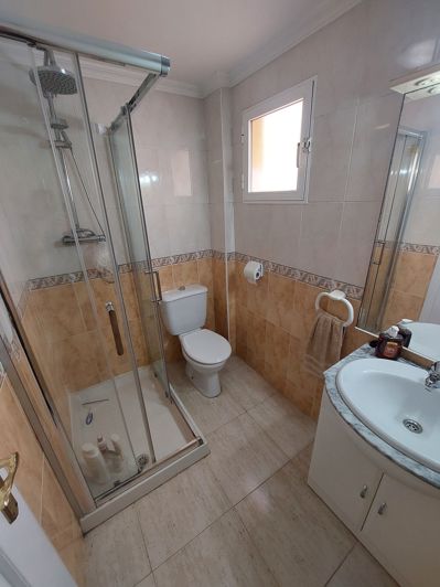 Image No.31-3 Bed House for sale