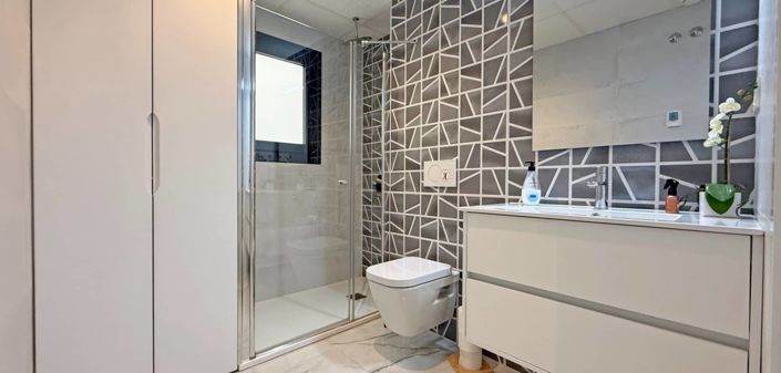 Image No.14-2 Bed Apartment for sale