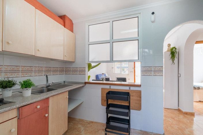 Image No.29-2 Bed Townhouse for sale