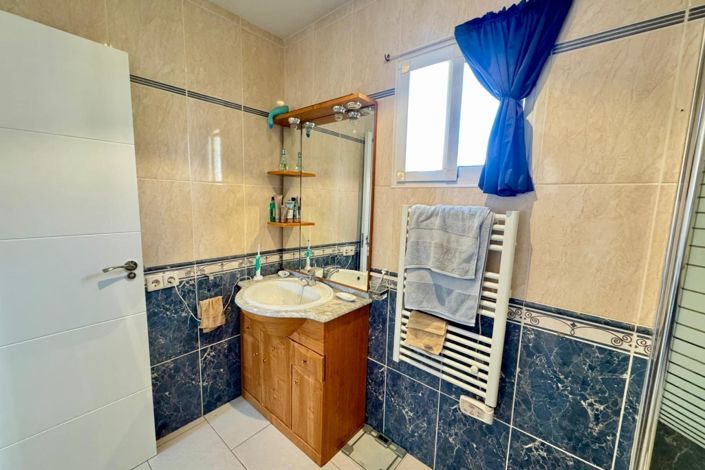 Image No.20-3 Bed Villa for sale