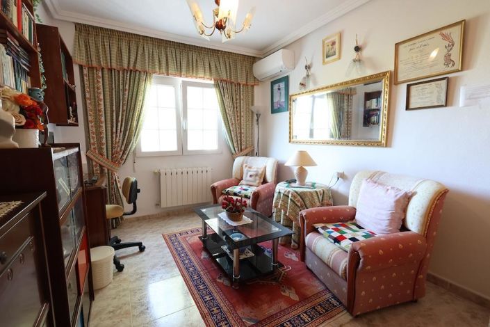 Image No.9-5 Bed Villa for sale