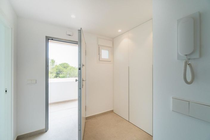 Image No.11-3 Bed Apartment for sale