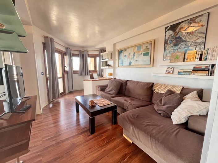 Image No.59-1 Bed Apartment for sale