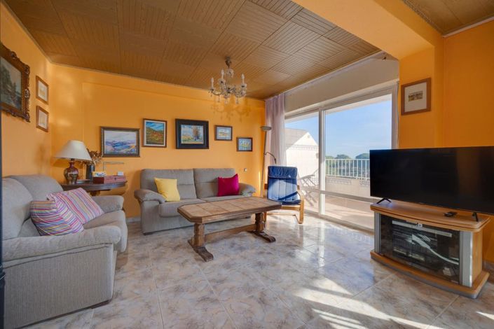 Image No.20-2 Bed Apartment for sale