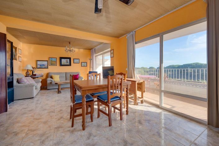 Image No.28-2 Bed Apartment for sale