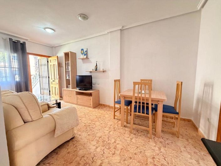 Image No.40-2 Bed Apartment for sale