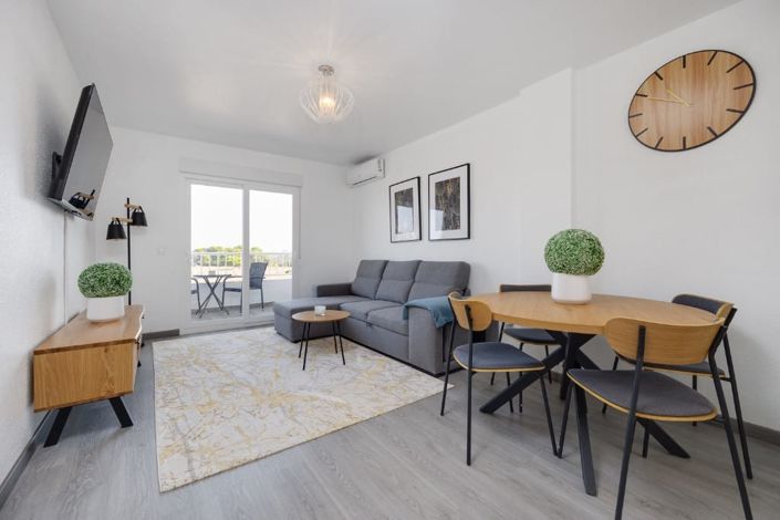 Image No.12-2 Bed Apartment for sale