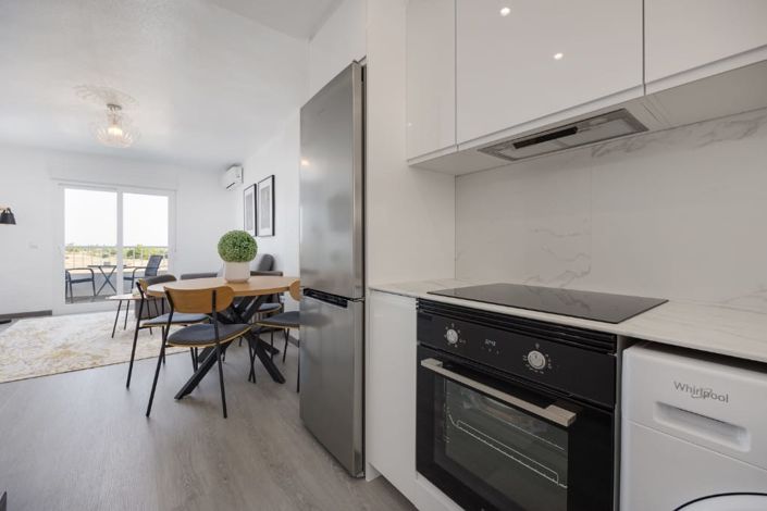 Image No.8-2 Bed Apartment for sale