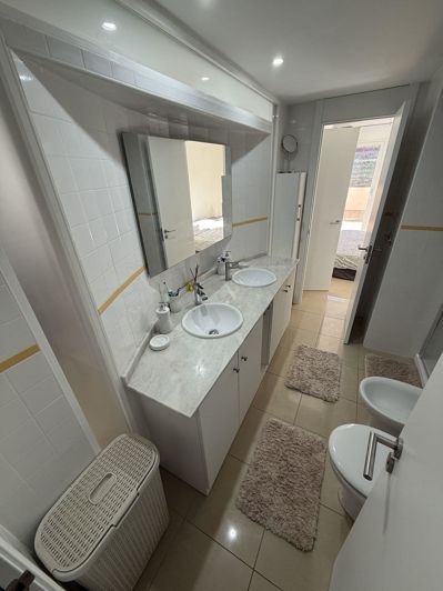 Image No.40-2 Bed Apartment for sale