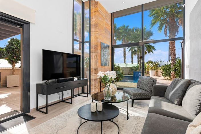 Image No.49-5 Bed Villa for sale