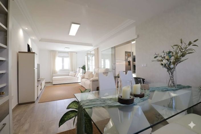 Image No.15-4 Bed Villa for sale