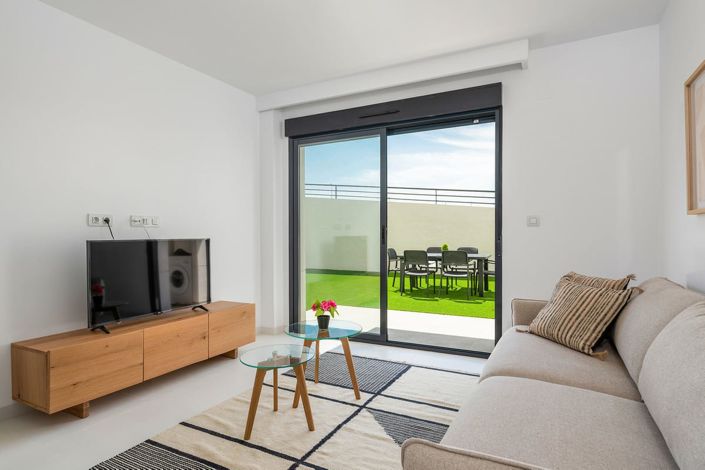 Image No.38-2 Bed Apartment for sale