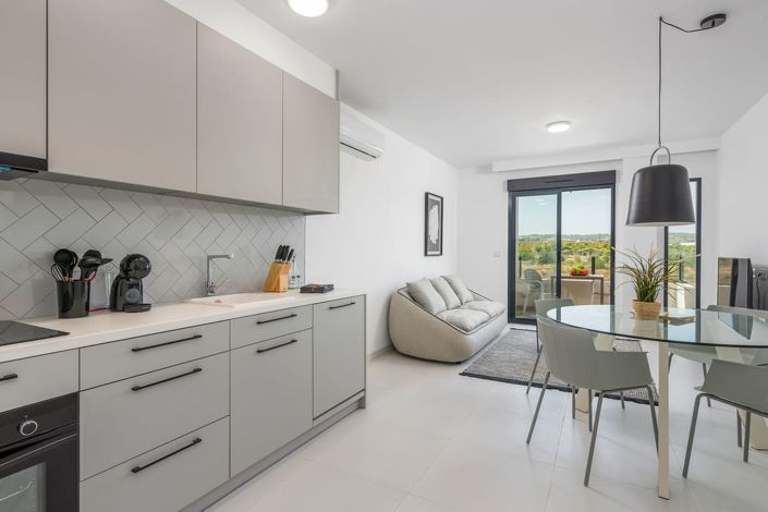 Image No.30-2 Bed Apartment for sale