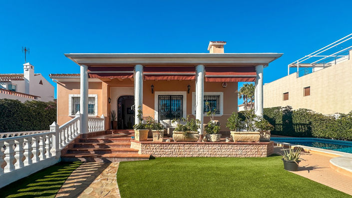 Image No.52-6 Bed Villa for sale