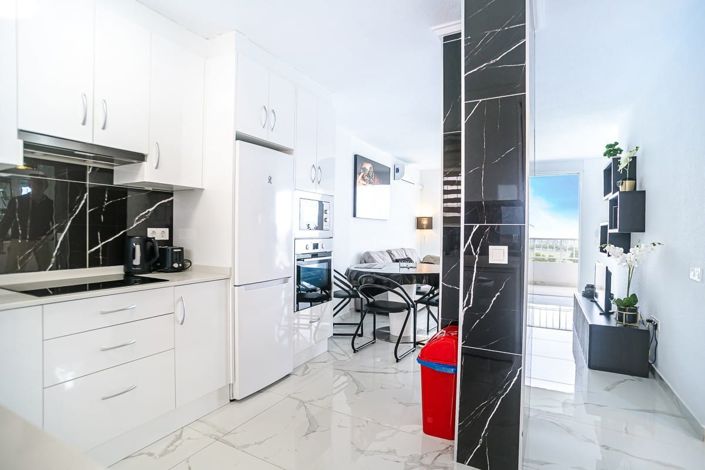 Image No.40-2 Bed Apartment for sale