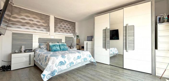 Image No.49-2 Bed Villa for sale