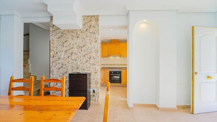 Image No.19-2 Bed Townhouse for sale