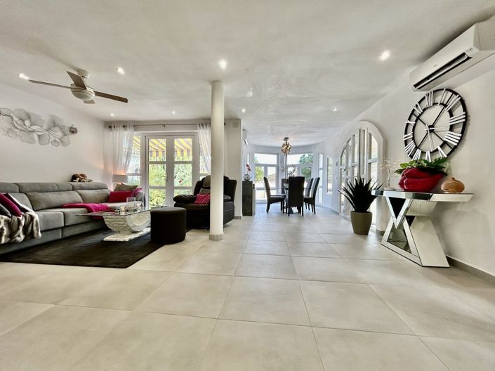 Image No.5-Villa de 6 chambres à vendre à Cabo Roig