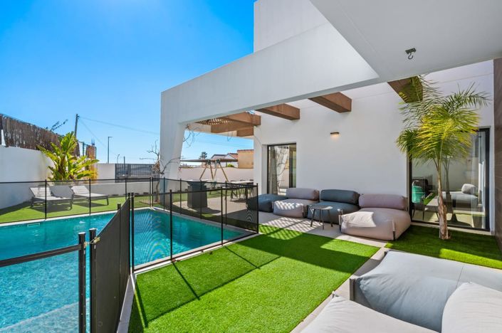 Image No.27-4 Bed Villa for sale