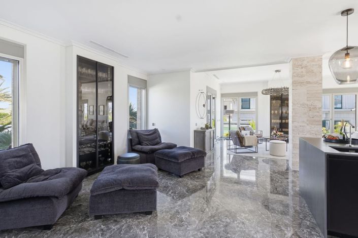 Image No.4-6 Bed Villa for sale