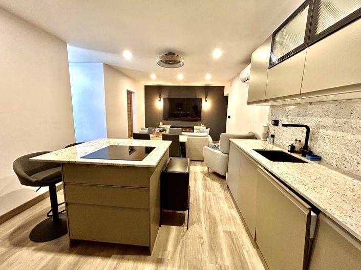 Image No.7-4 Bed Townhouse for sale