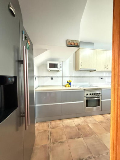 Image No.30-4 Bed Townhouse for sale