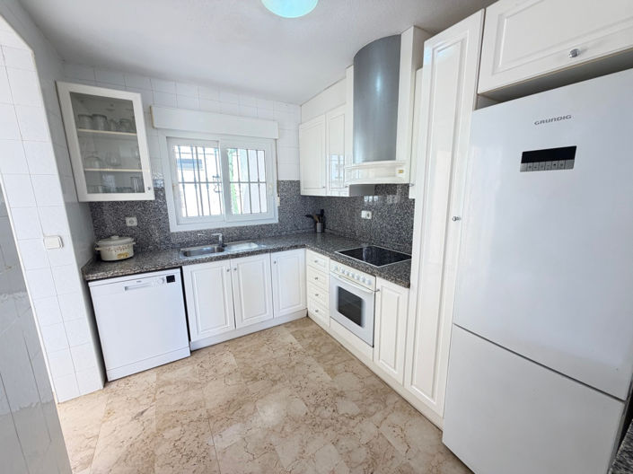 Image No.58-2 Bed Townhouse for sale