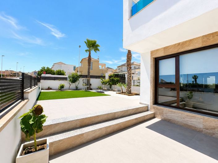 Image No.3-3 Bed Townhouse for sale