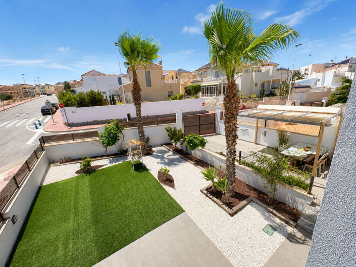 Image No.4-3 Bed Townhouse for sale
