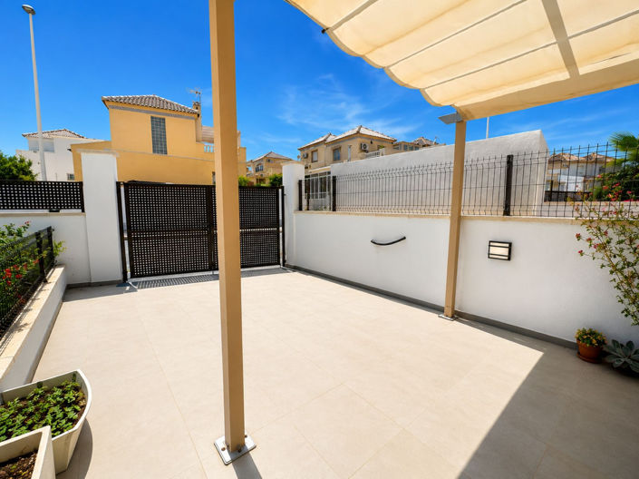 Image No.7-3 Bed Townhouse for sale