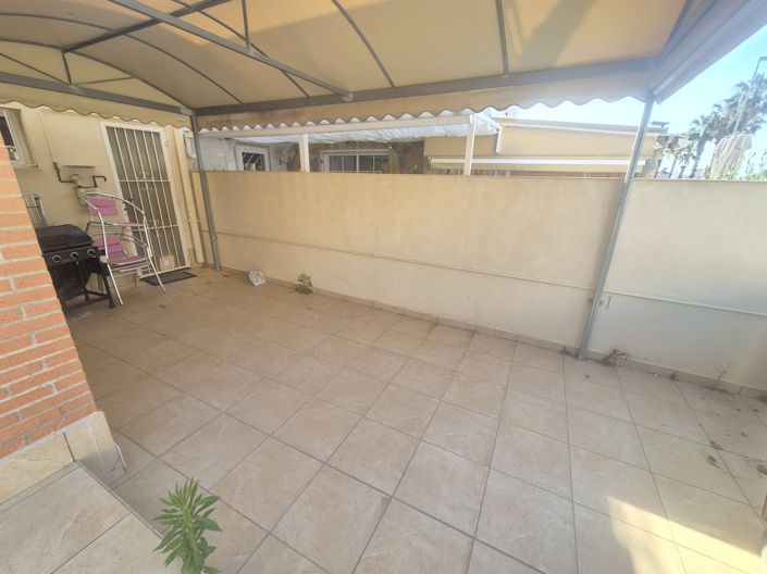 Image No.14-2 Bed House for sale