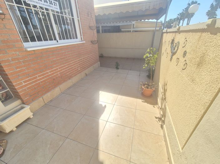 Image No.16-2 Bed House for sale