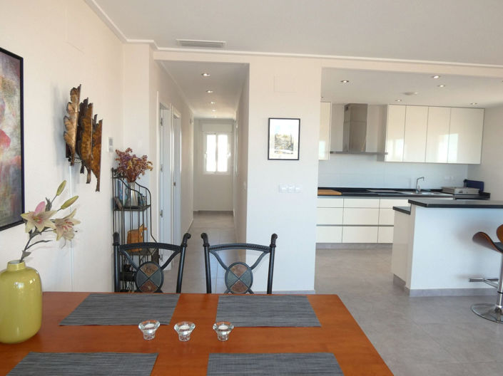 Image No.18-3 Bed Apartment for sale