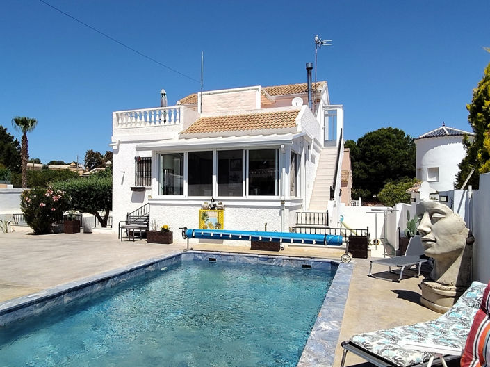 Image No.2-3 Bed Villa for sale