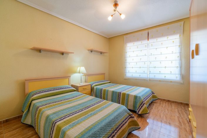 Image No.10-3 Bed Property for sale