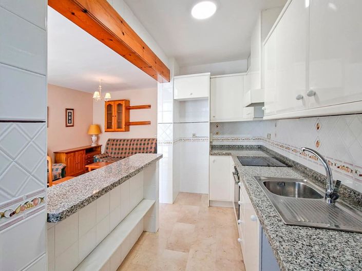 Image No.42-2 Bed Townhouse for sale