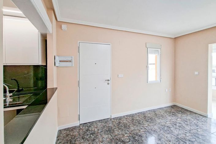 Image No.17-2 Bed Apartment for sale
