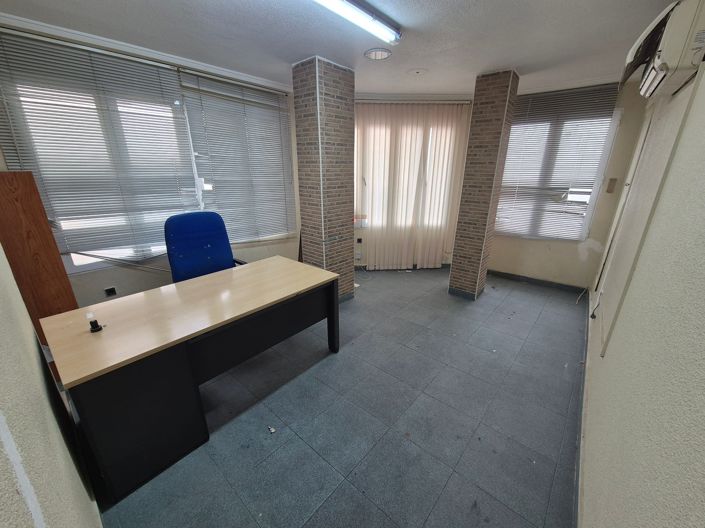 Image No.5-Commercial de 2 chambres à vendre à Alicante