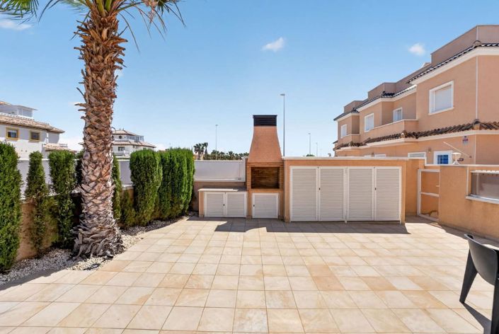 Image No.7-3 Bed Townhouse for sale