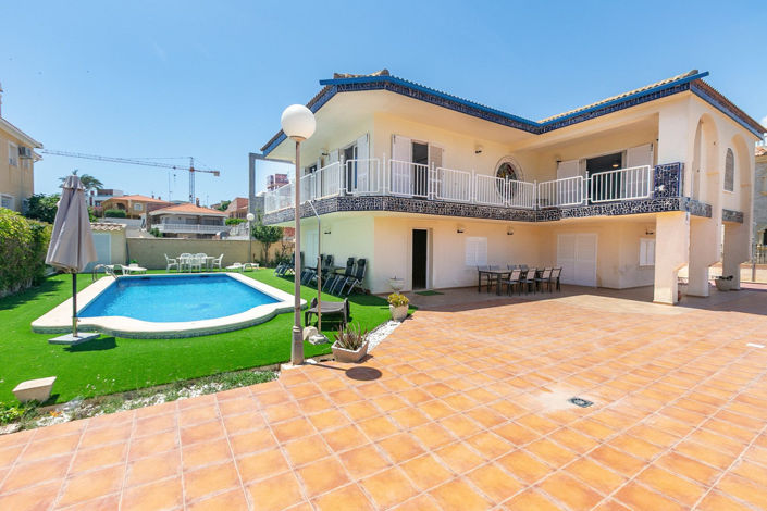 Image No.13-Villa de 5 chambres à vendre à Orihuela Costa