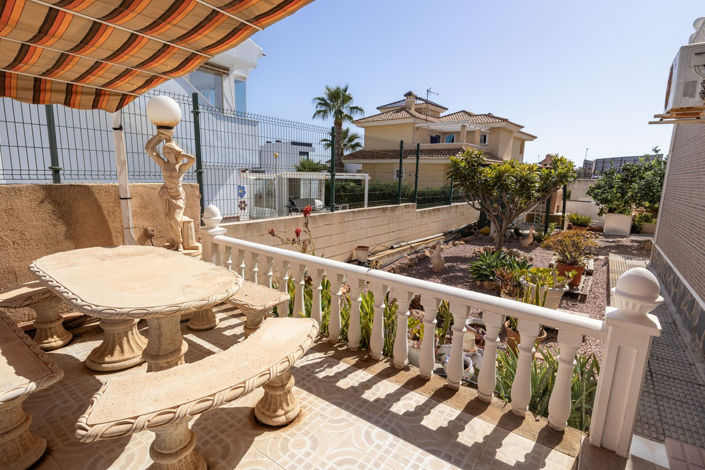 Image No.10-4 Bed Villa for sale