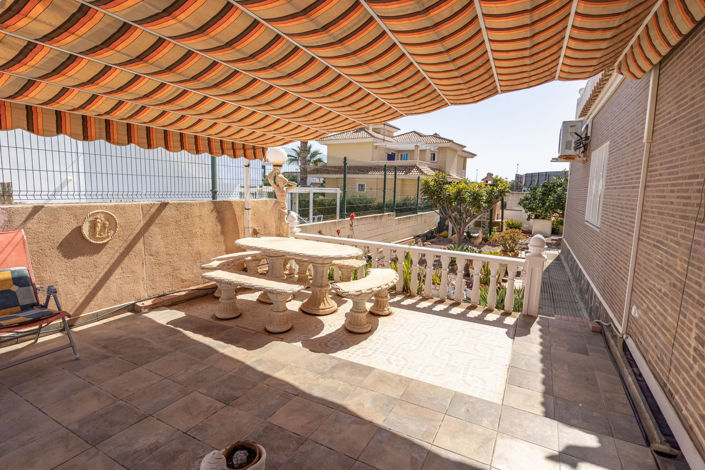 Image No.9-4 Bed Villa for sale
