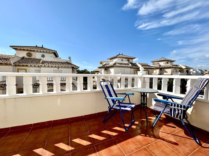 Image No.14-2 Bed Townhouse for sale