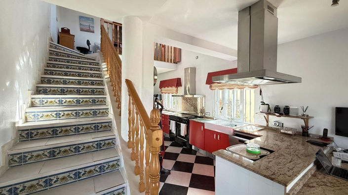 Image No.9-5 Bed Villa for sale