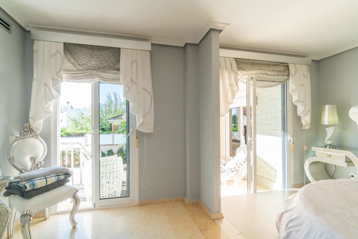 Image No.21-5 Bed Villa for sale